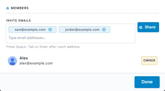 Invitation de deux personnes par e-mail, avec la liste des membres en dessous